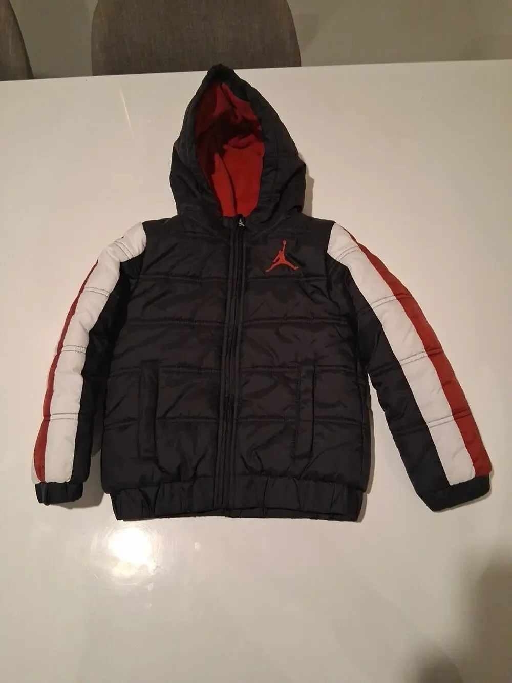 NIKE AIR JORDAN Boys Puffer Jacket XS 4 Black Red White Zip Coat Fleece Lined